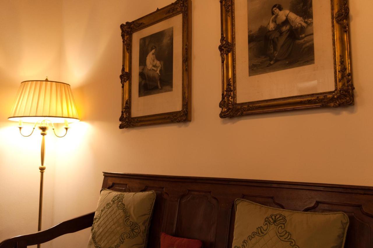 Palazzo Benucci Bed and Breakfast San Gimignano Eksteriør billede