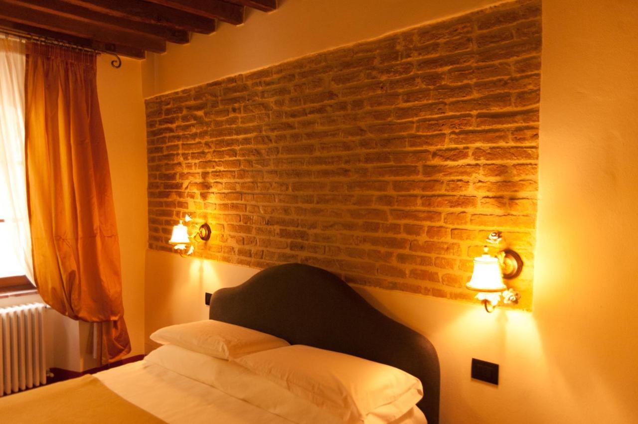 Palazzo Benucci Bed and Breakfast San Gimignano Eksteriør billede