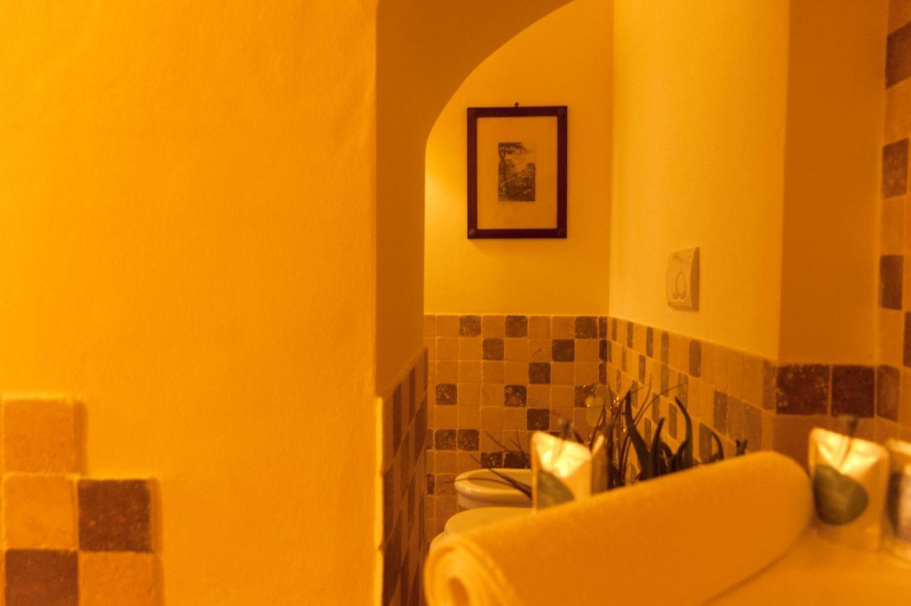 Palazzo Benucci Bed and Breakfast San Gimignano Eksteriør billede
